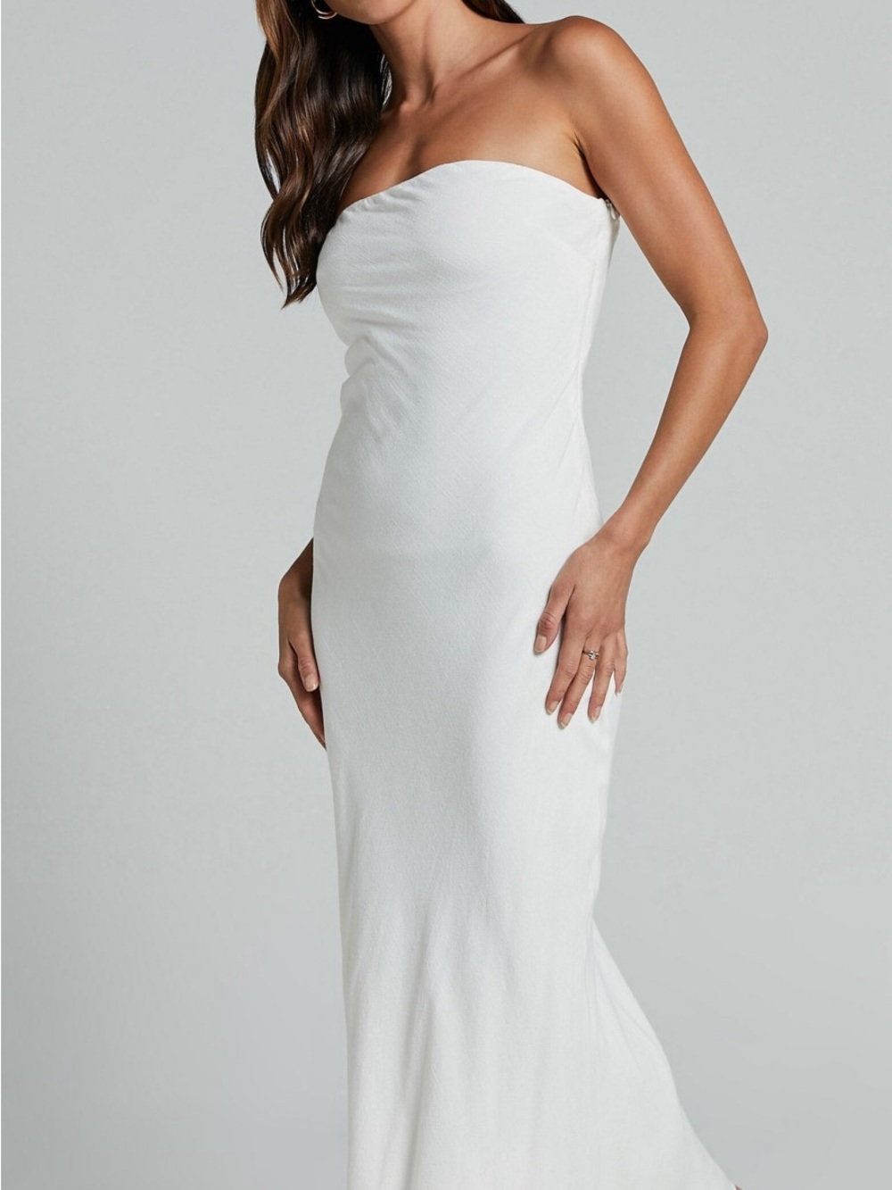 NWT REVOLVE Australia SHOWPO Aaliya linen blend strapless slip dress US 4 - Picture 3 of 10